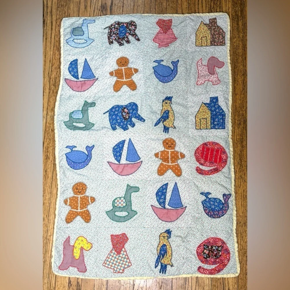 Vintage Patchwork Applique Baby Quilt Blanket Floral Rustic Cottage Core READ